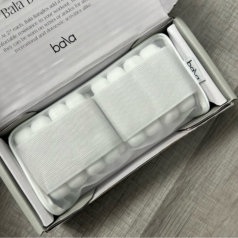 NEW BALA 2 Pound Bangles in Bone White Wrist Weights Pilates Yoga Viral - Picture 12 of 13